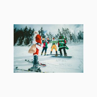 331 Snowboarding Santa